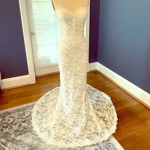 Reem Acra “Anjelica” Wedding Gown